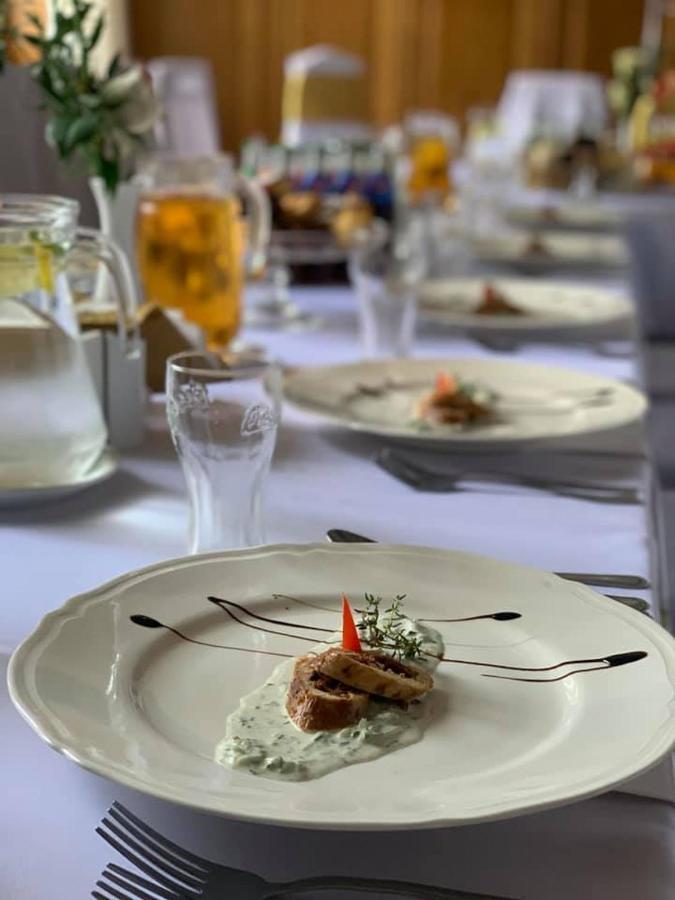 Restauracja Noclegi Ruczaj Nowy Targ Bagian luar foto