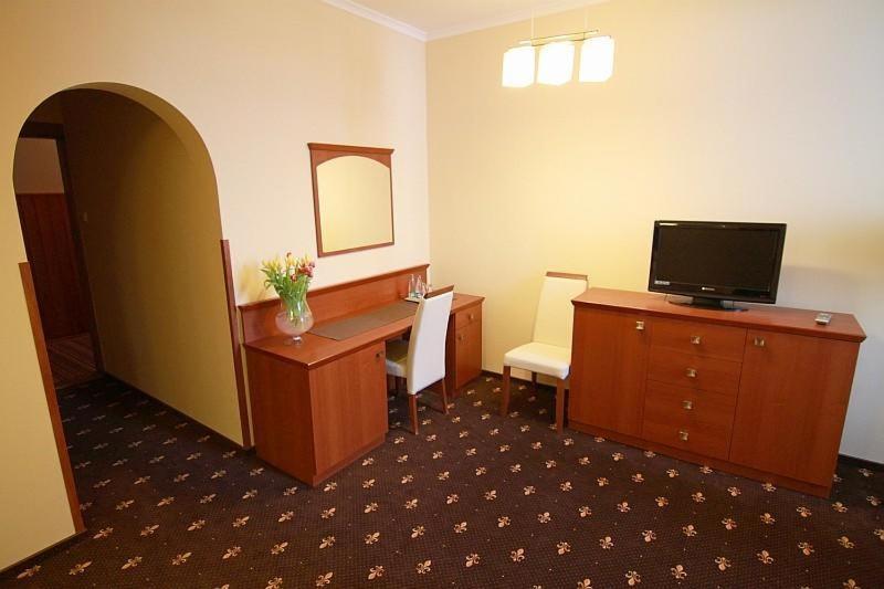 Restauracja Noclegi Ruczaj Nowy Targ Bagian luar foto